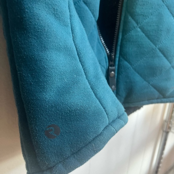 Rip zone Tmax-Thick winter zip up women’s large hoodie - Picture 3 of 4